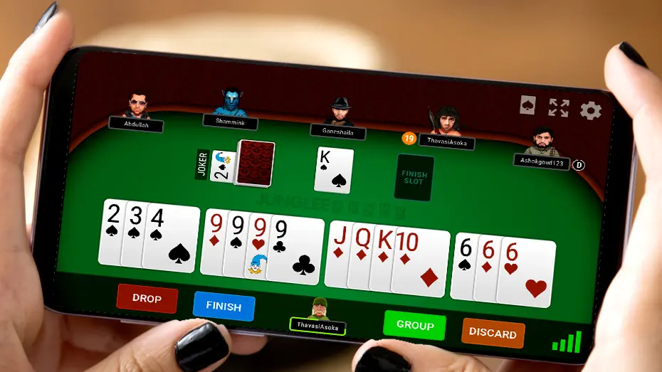 Playing Rummy on Mobile